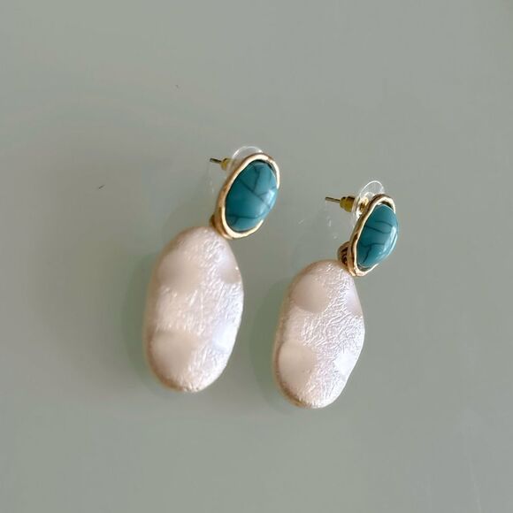 Pearl drop Earrings A953 - Picture 2 of 4
